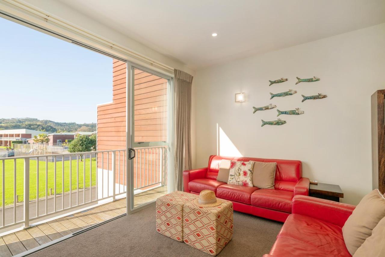 Ocean Serenity Apartments 휘티앙가 외부 사진