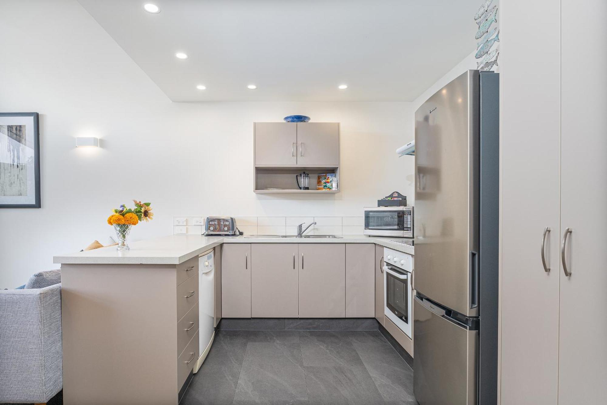 Ocean Serenity Apartments 휘티앙가 외부 사진