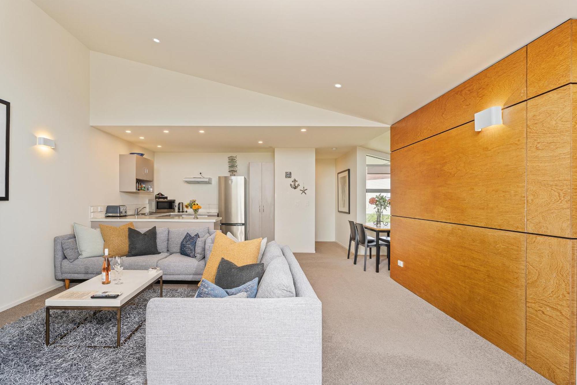 Ocean Serenity Apartments 휘티앙가 외부 사진