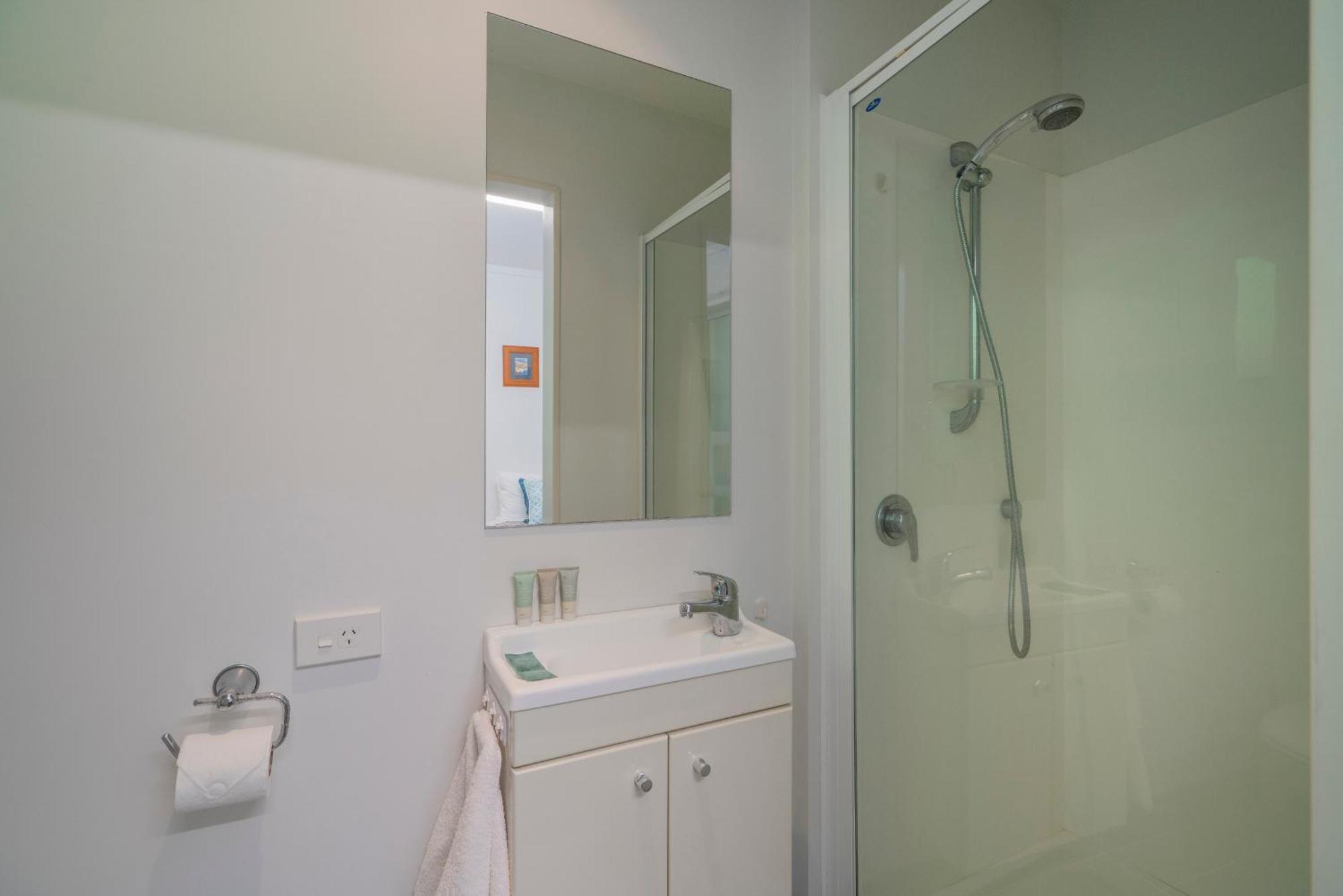 Ocean Serenity Apartments 휘티앙가 외부 사진